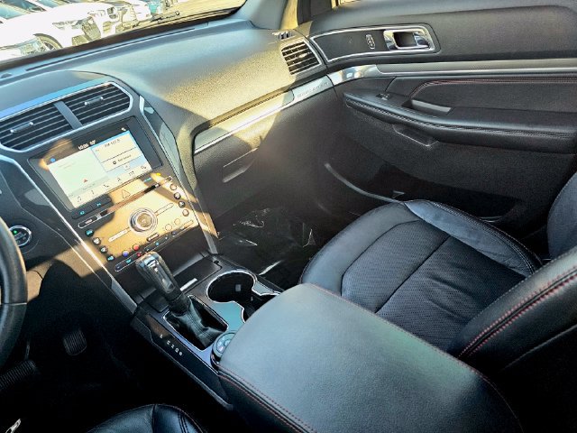 Used 2017 Ford Explorer Sport w/ Equipment Group 401A AWD/4WD image 39
