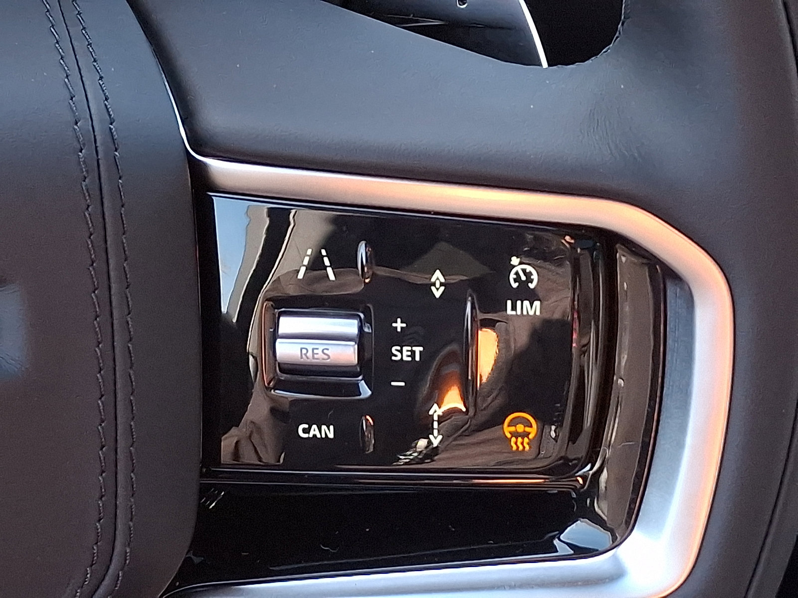 New 2026 Land Rover Range Rover Sport SE image 21