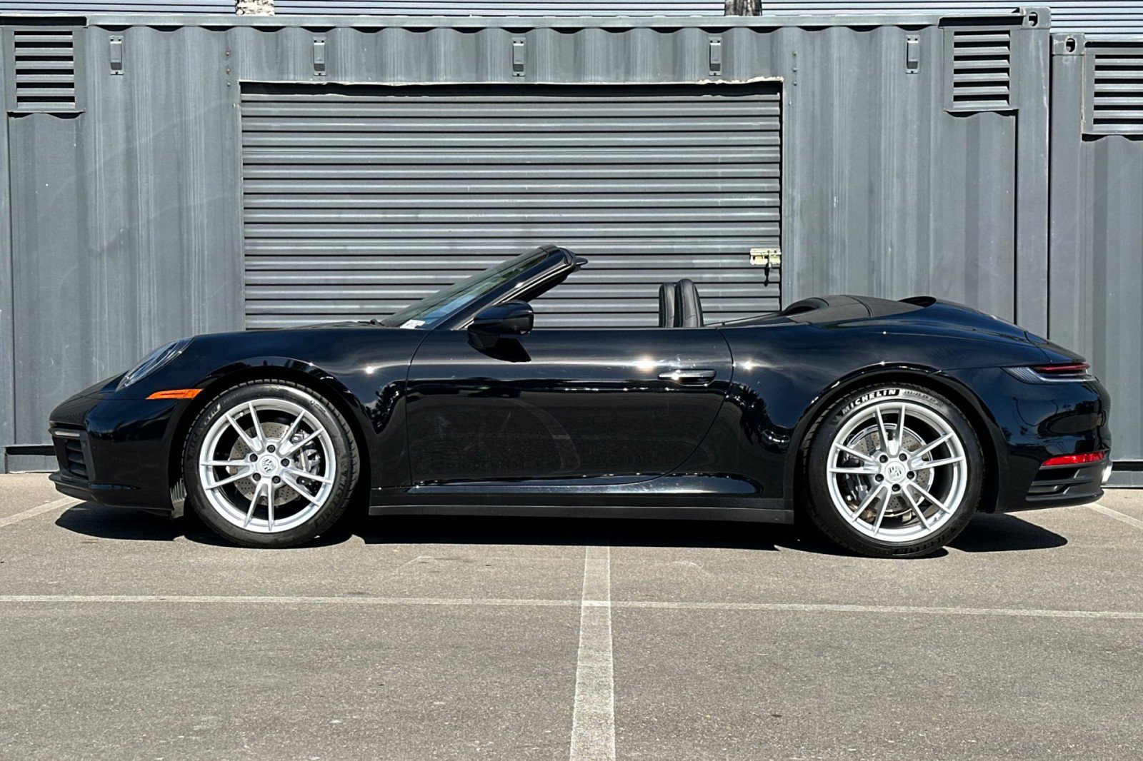 Certified 2021 Porsche 911 Carrera image 2