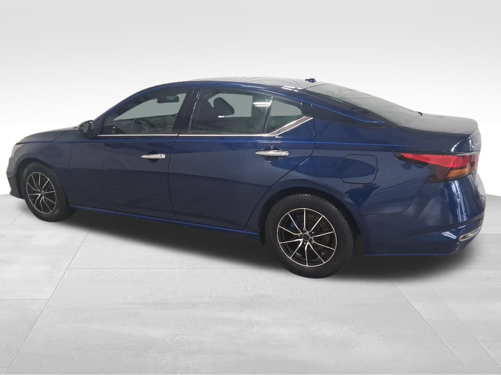 Used 2019 Nissan Altima 2.5 S FWD image 7