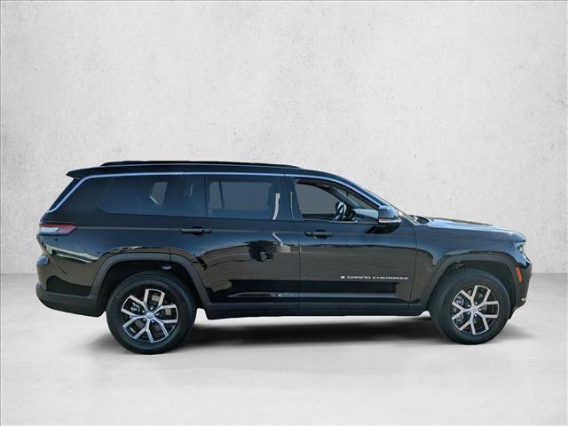 Used 2024 Jeep Grand Cherokee L Limited w/ Trailer Tow Package AWD/4WD image 4