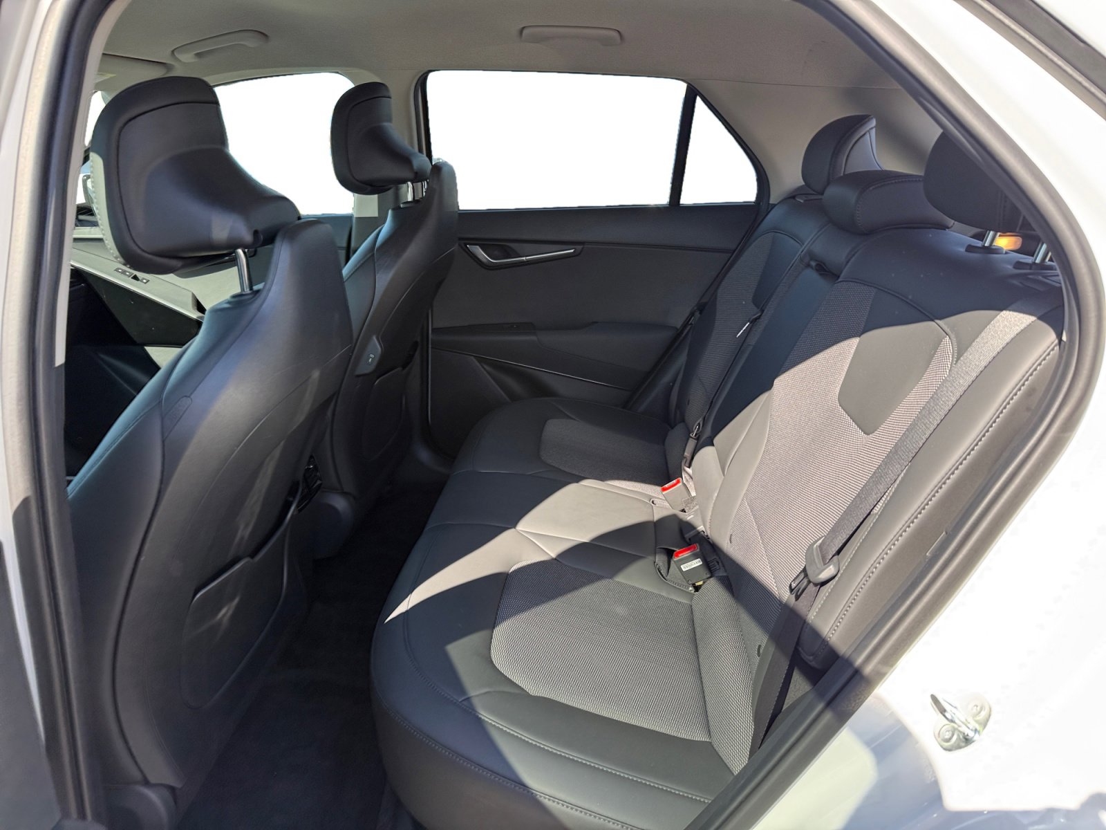 Used 2024 Kia Niro Wind FWD image 16