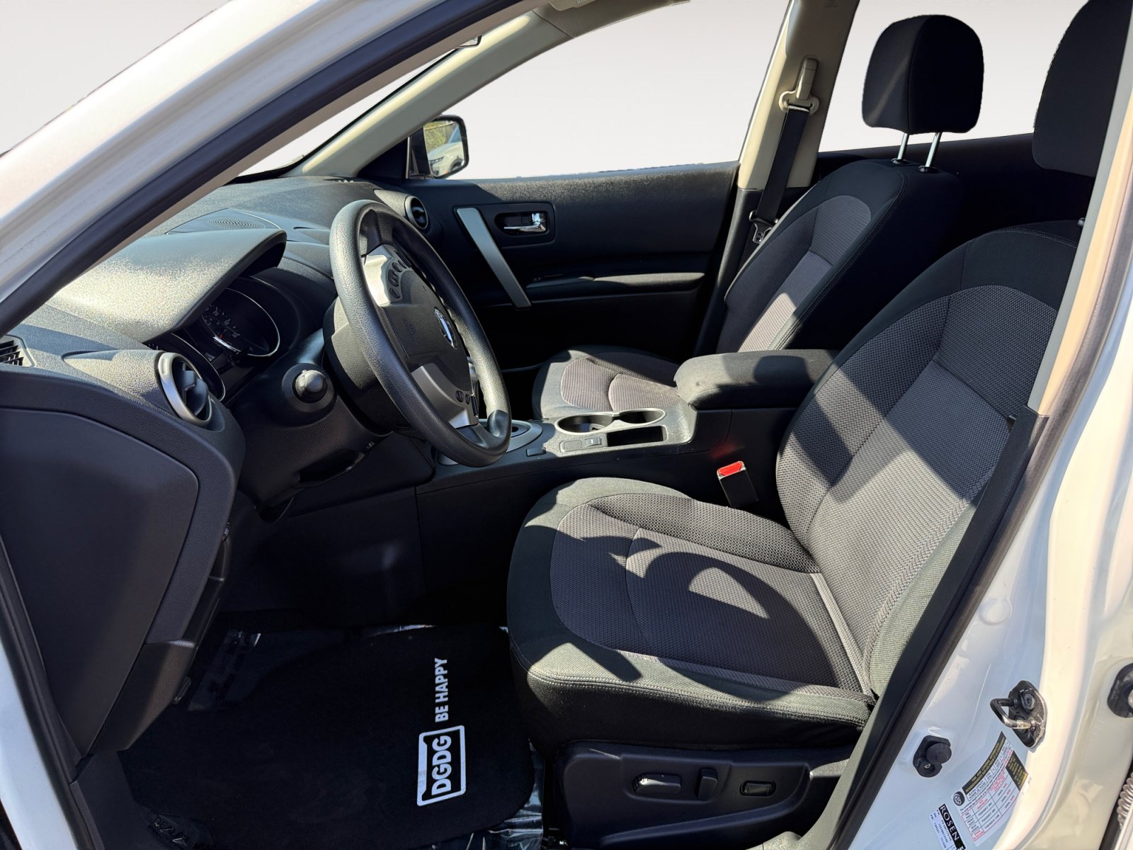 Used 2012 Nissan Rogue SV AWD/4WD image 10