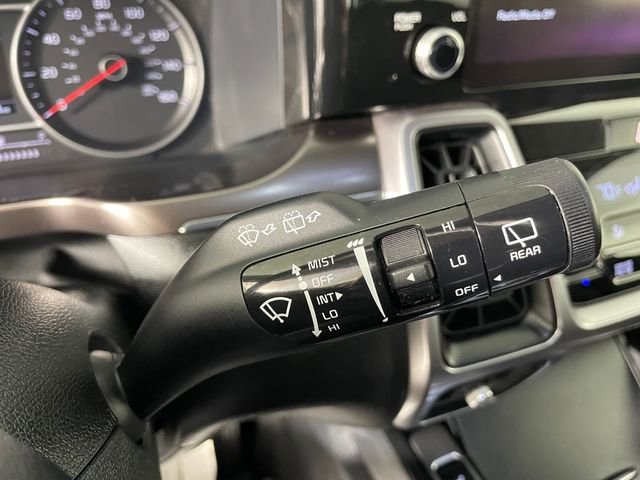 Certified 2022 Kia Sorento EX w/ Panoramic Sunroof Package image 12