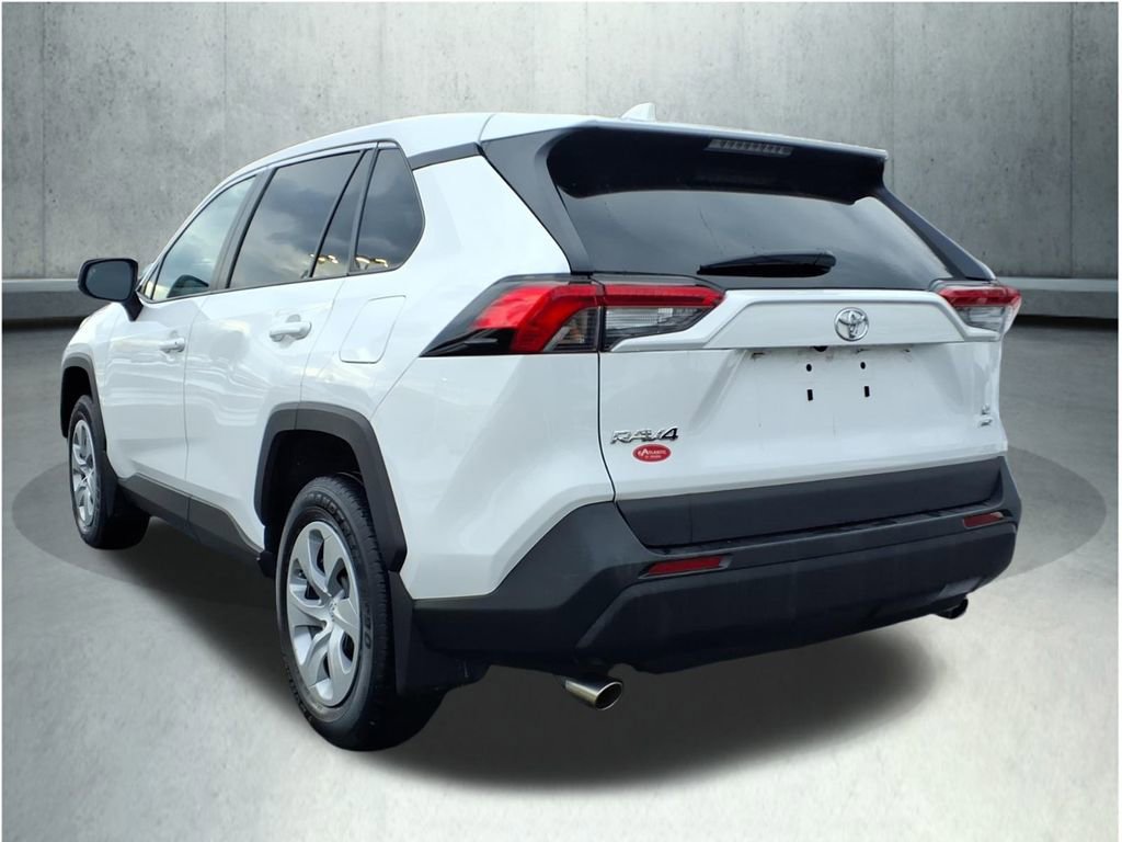 Certified 2022 Toyota RAV4 LE image 5