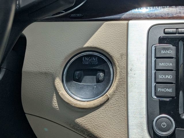 Used 2012 Volkswagen CC Lux FWD image 28