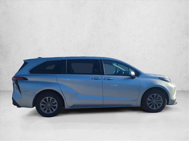 Certified 2021 Toyota Sienna LE video 4