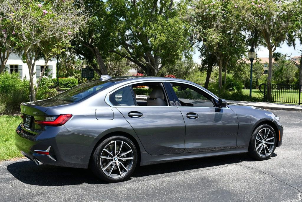 Used 2020 BMW 330i Sedan w/ Premium Package image 6