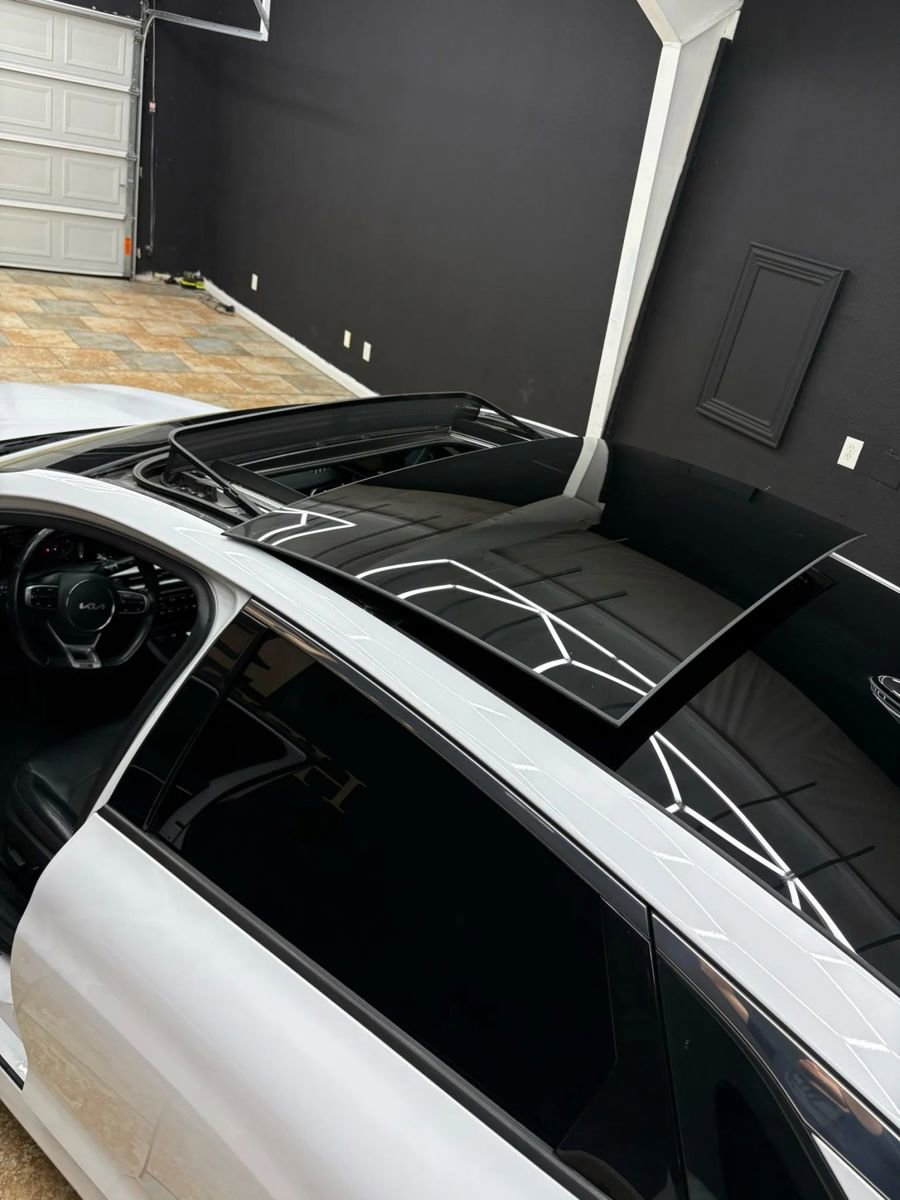 Used 2022 Kia K5 GT-Line w/ GT-Line Awd Premium Package image 12