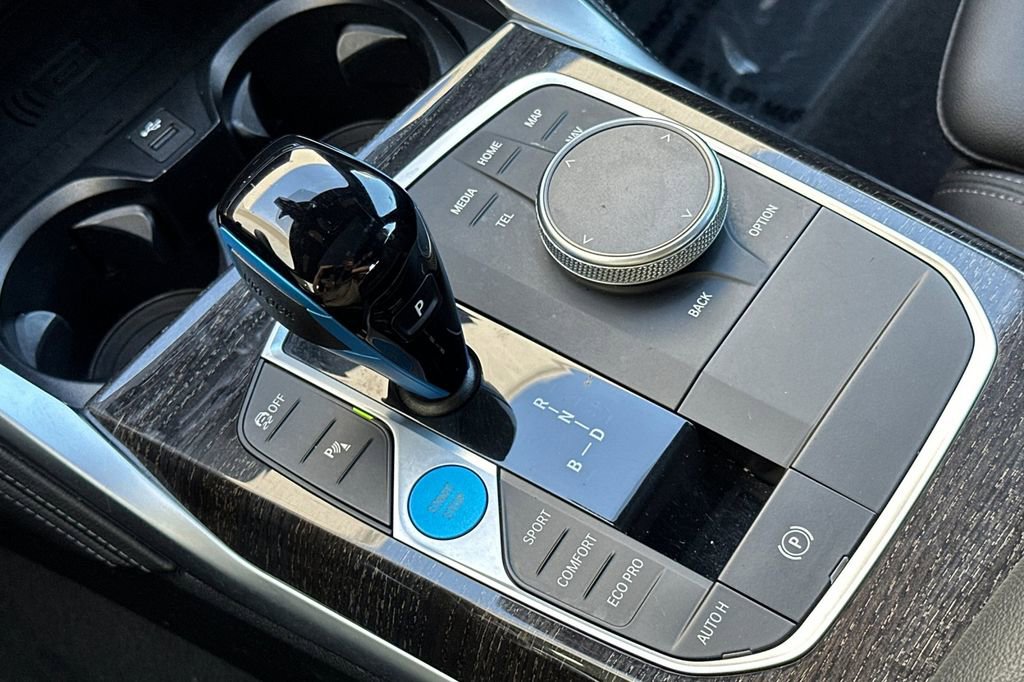 Used 2023 BMW i4 eDrive40 w/ M Sport Package image 24