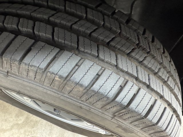 Used 2025 Mercedes-Benz Sprinter 2500 image 32