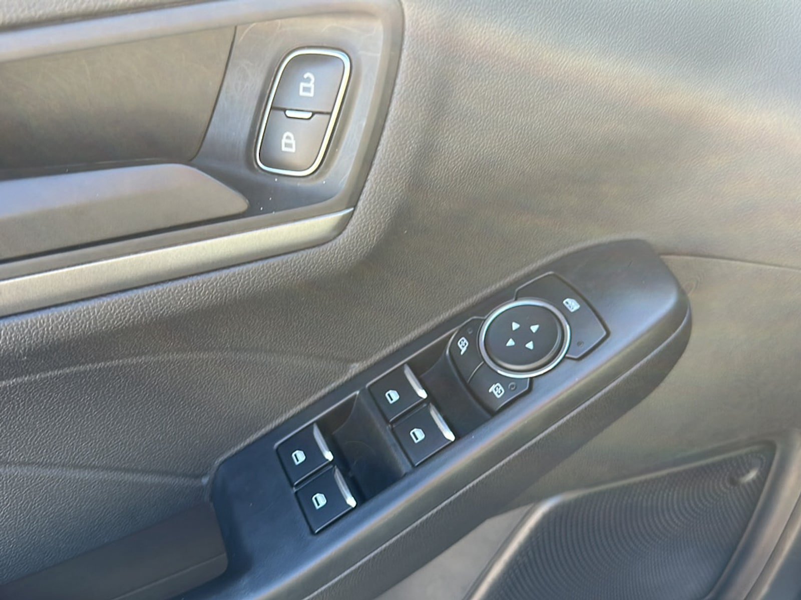 Used 2024 Ford Escape Active w/ Cold Weather Package FWD image 17