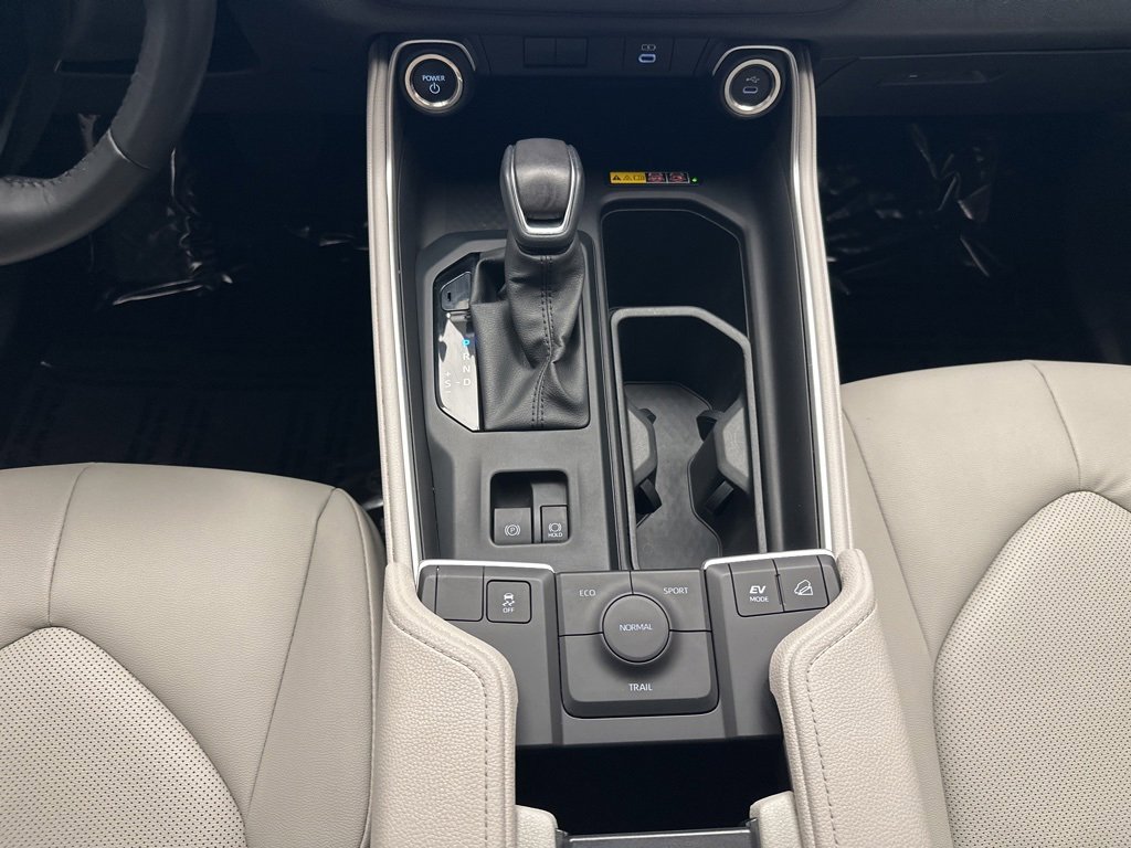 Used 2024 Toyota Grand Highlander XLE image 23