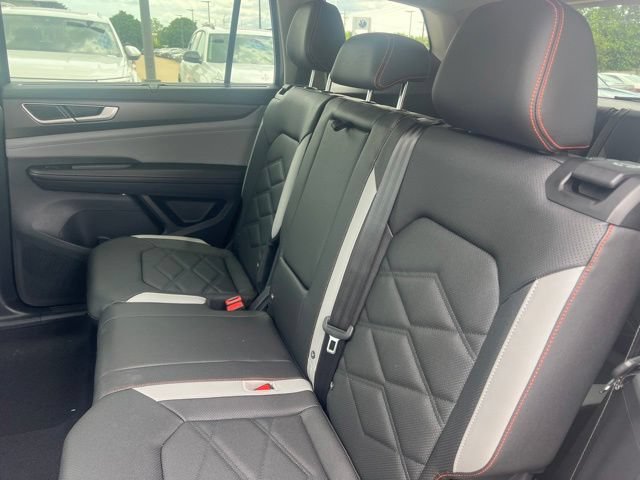 New 2026 Volkswagen Atlas Peak Edition AWD/4WD image 8