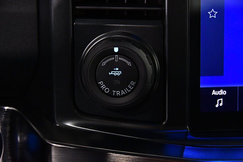 New 2026 Ford F250 Lariat w/ Black Appearance Package image 33