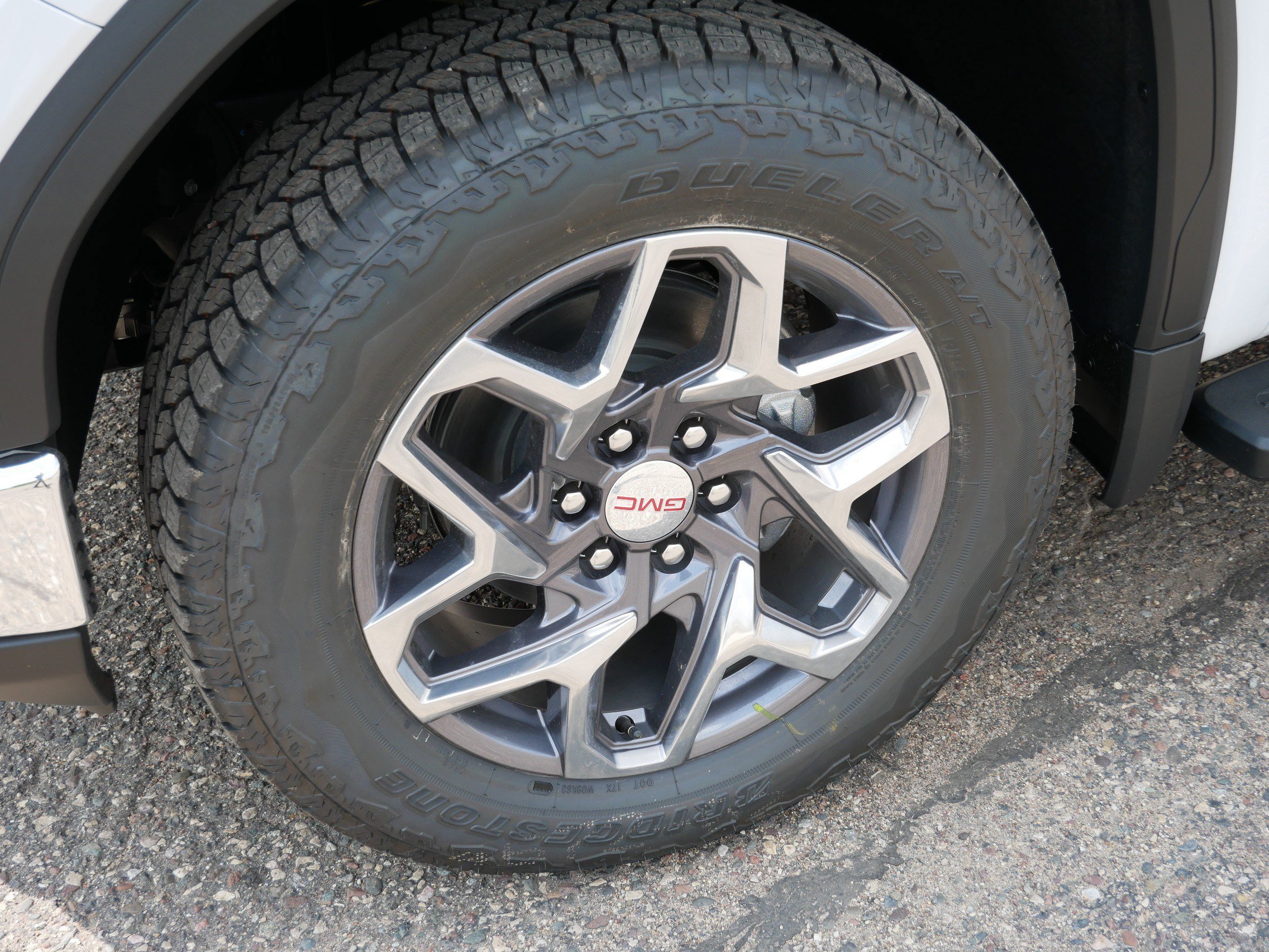 New 2026 GMC Sierra 1500 SLT w/ SLT Premium Plus Package AWD/4WD image 9