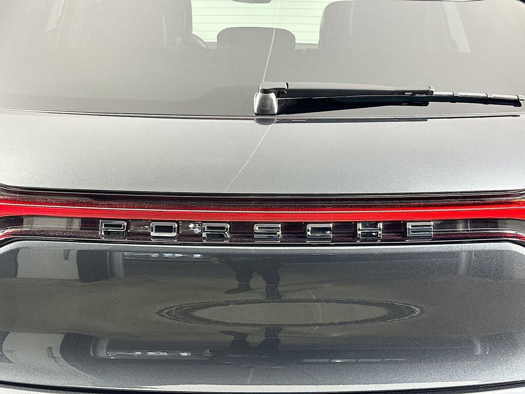 Used 2025 Porsche Macan image 35