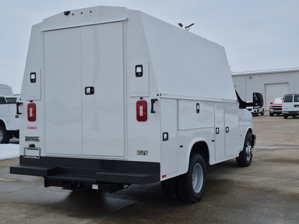 New 2025 Chevrolet Express 3500 w/ Power Convenience Package RWD image 7