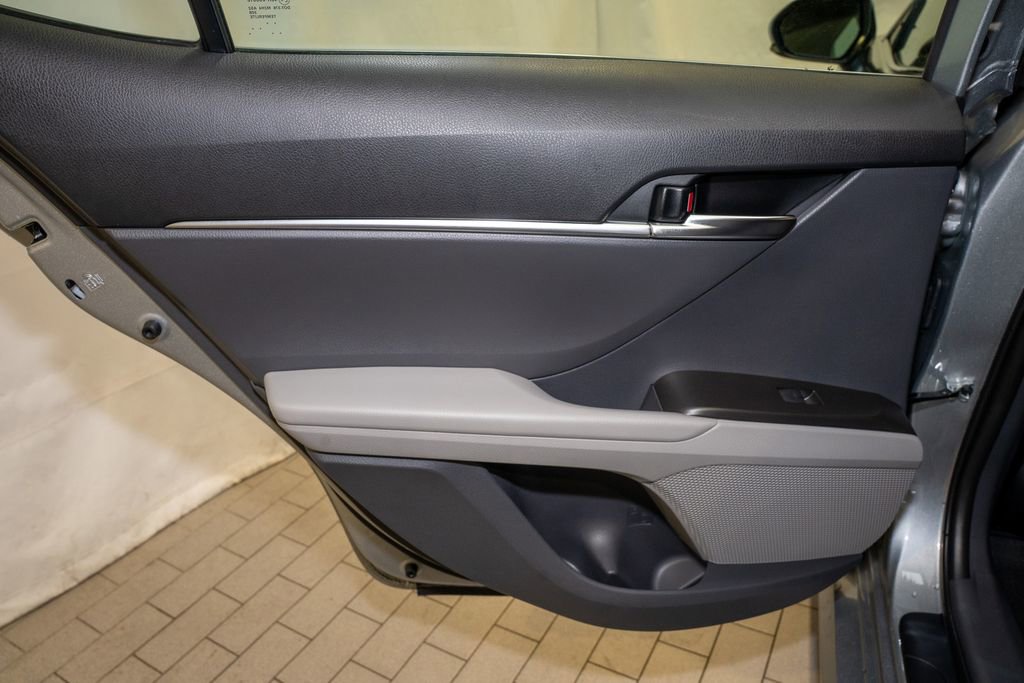 Used 2024 Toyota Camry LE image 8