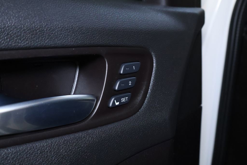 Used 2018 Acura MDX w/ Technology & Entertainment image 15