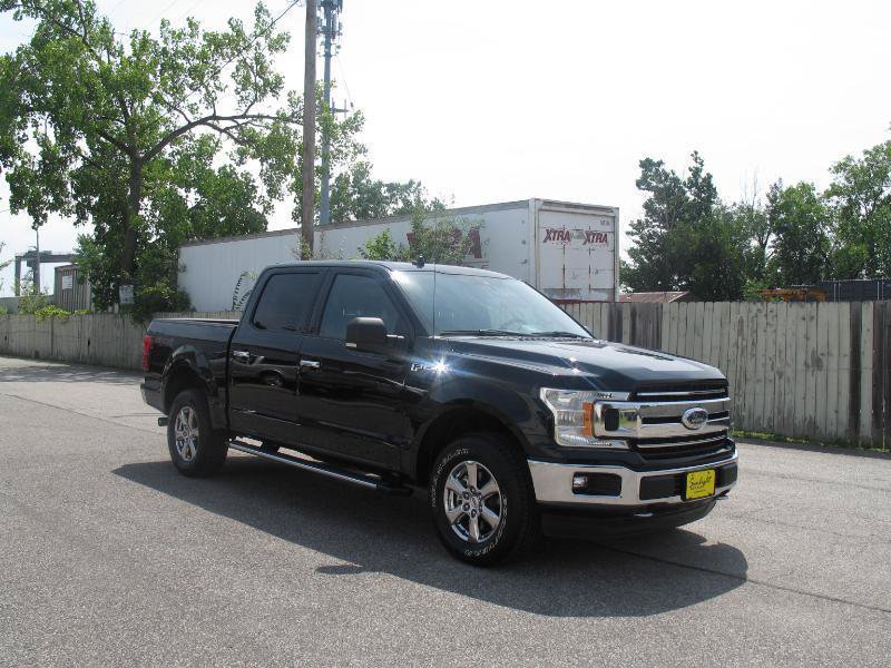 Used 2019 Ford F150 XLT w/ Equipment Group 302A Luxury AWD/4WD image 4