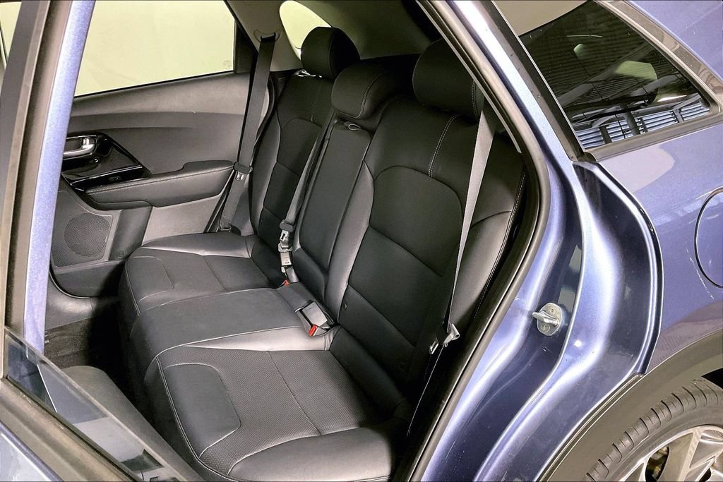 Used 2022 Kia Niro Touring Special Edition FWD image 25