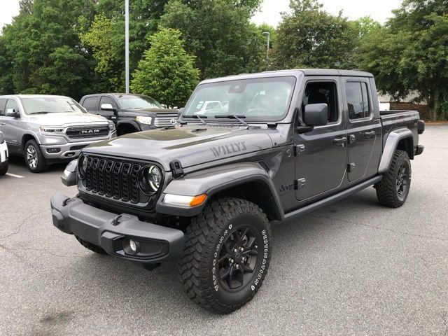 Used 2025 Jeep Gladiator Willys AWD/4WD image 7
