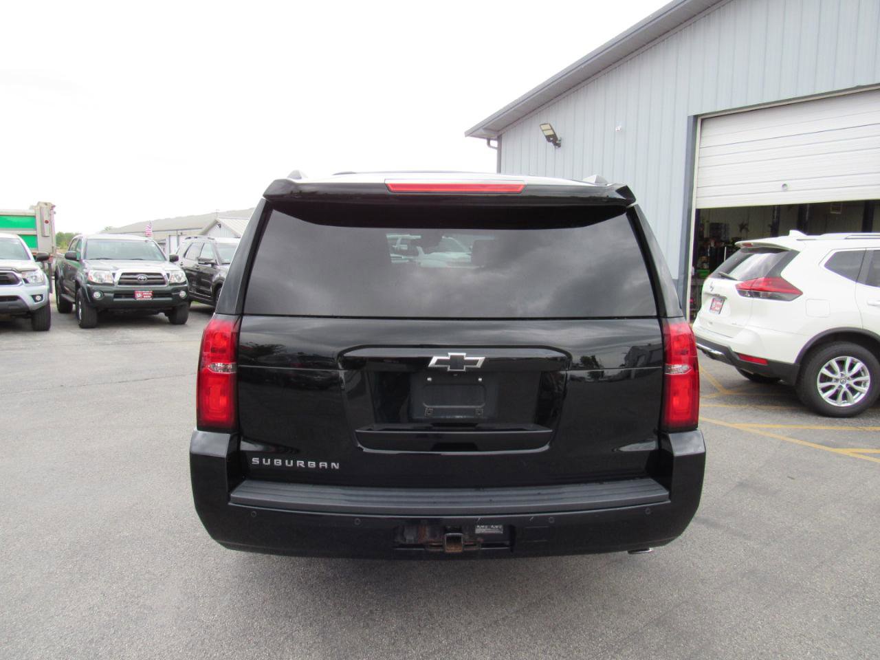 Used 2016 Chevrolet Suburban LS w/ Max Trailering Package AWD/4WD image 5