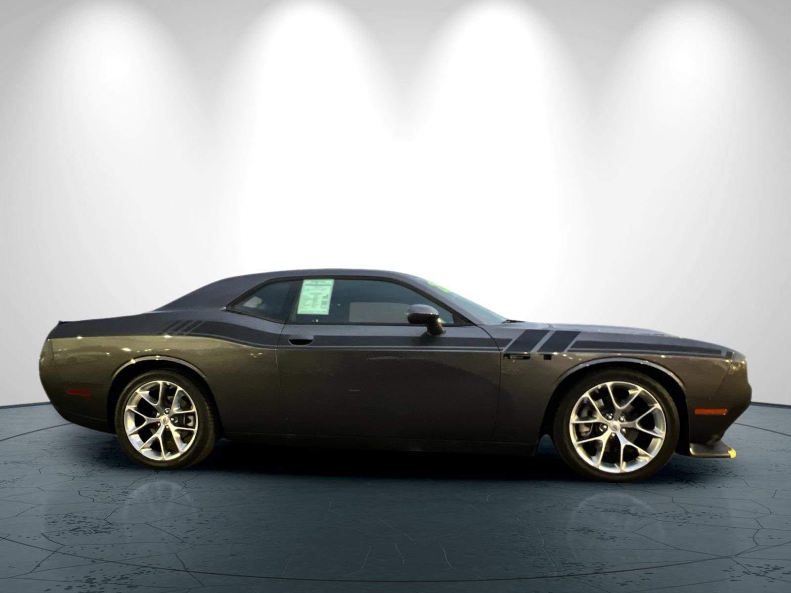 Certified 2022 Dodge Challenger GT image 3
