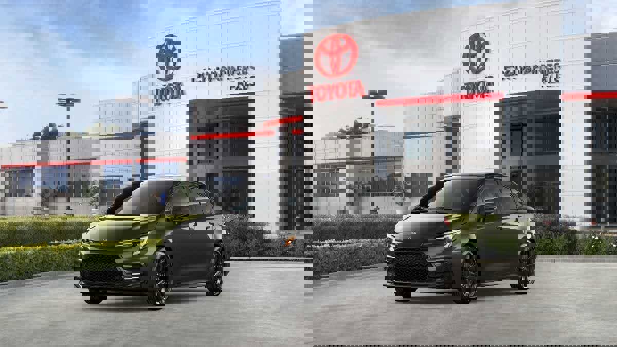 New 2026 Toyota Corolla SE FWD image 1