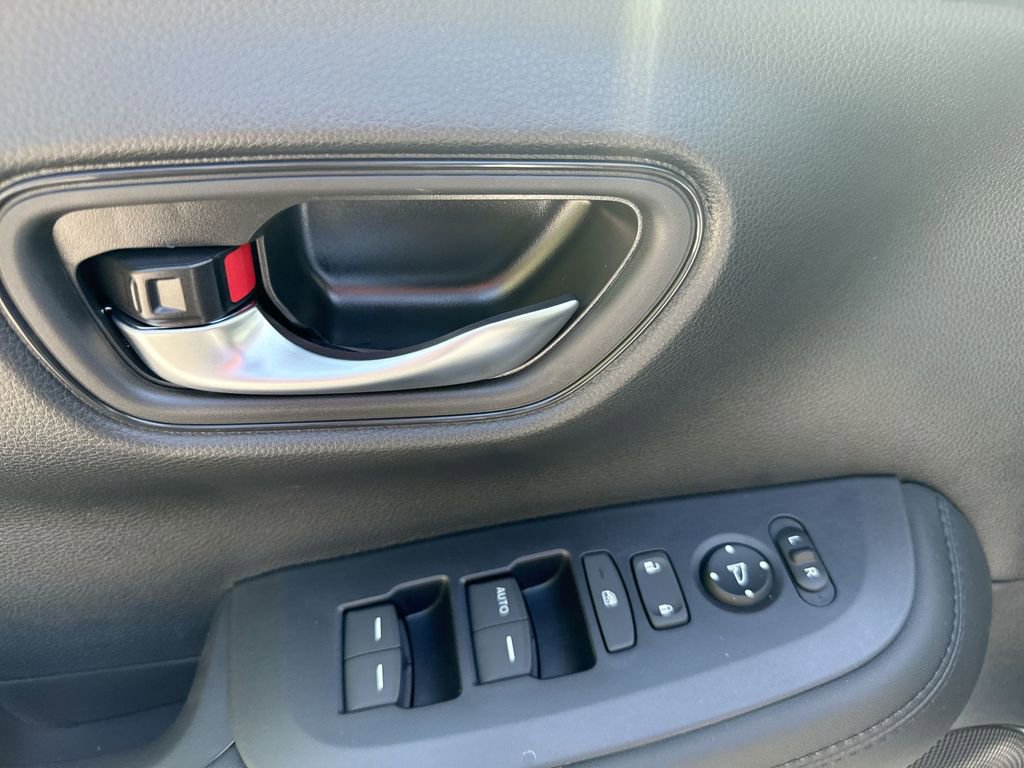 New 2026 Honda HR-V LX image 15