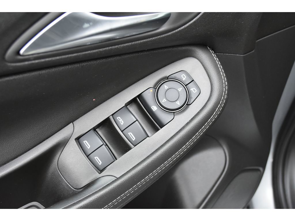 Used 2024 Buick Encore GX Sport Touring image 17