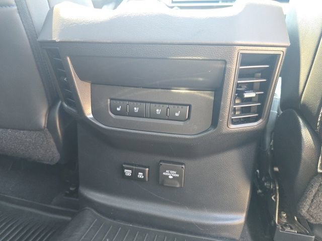 Used 2024 Toyota Tundra Platinum AWD/4WD image 15