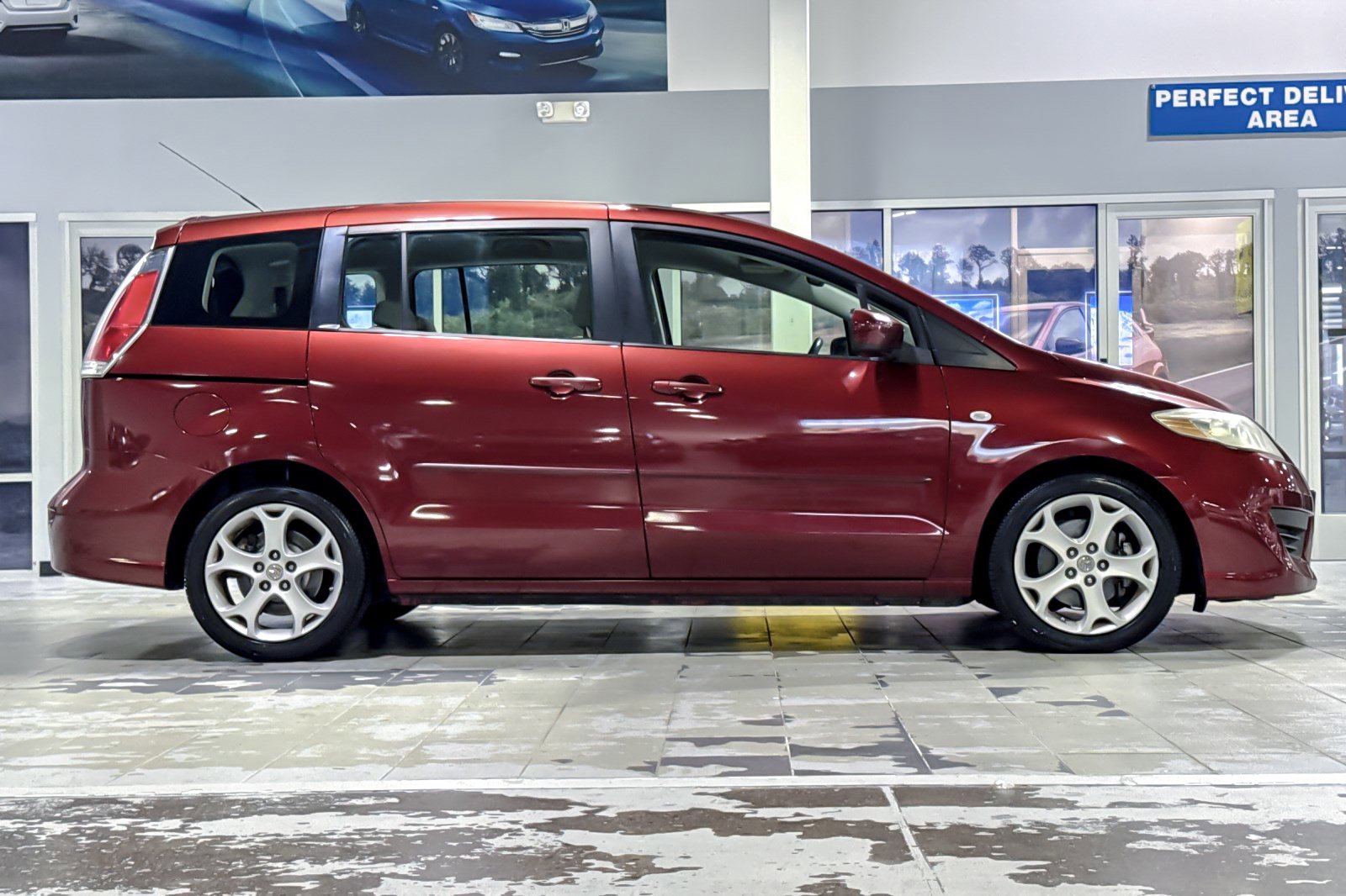 Used 2009 MAZDA MAZDA5 Sport FWD image 7