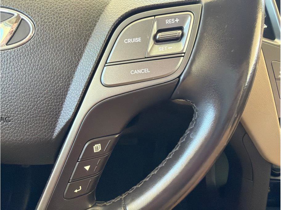 Used 2018 Hyundai Santa Fe Sport AWD/4WD image 19
