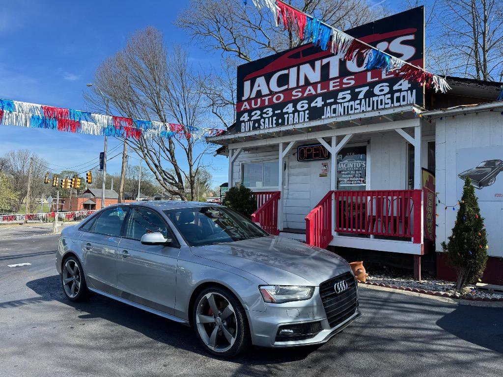 Used 2015 Audi A4 2.0T Premium Plus w/ Technology Package image 4