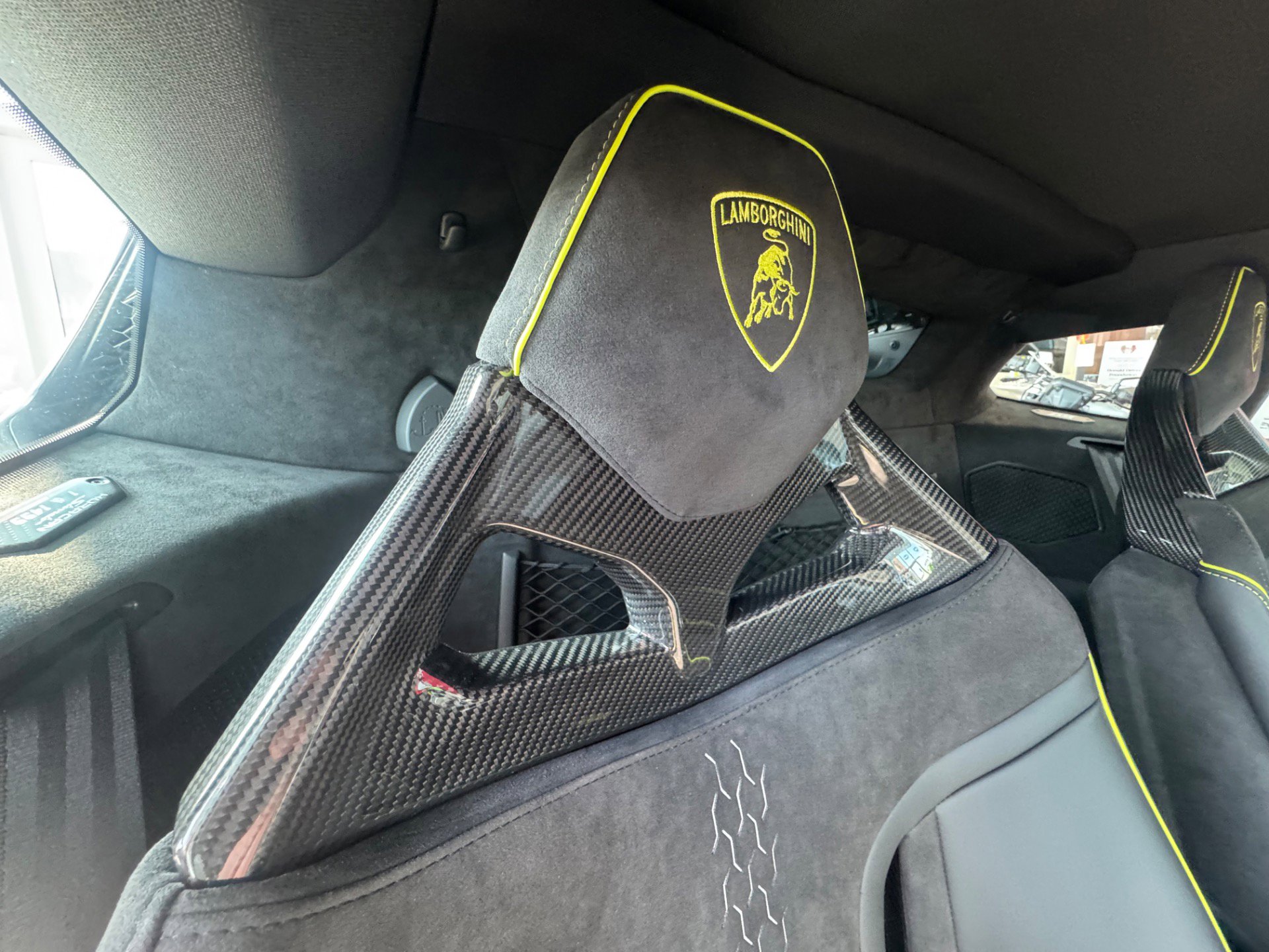 Used 2024 Lamborghini Huracan Sterrato image 11