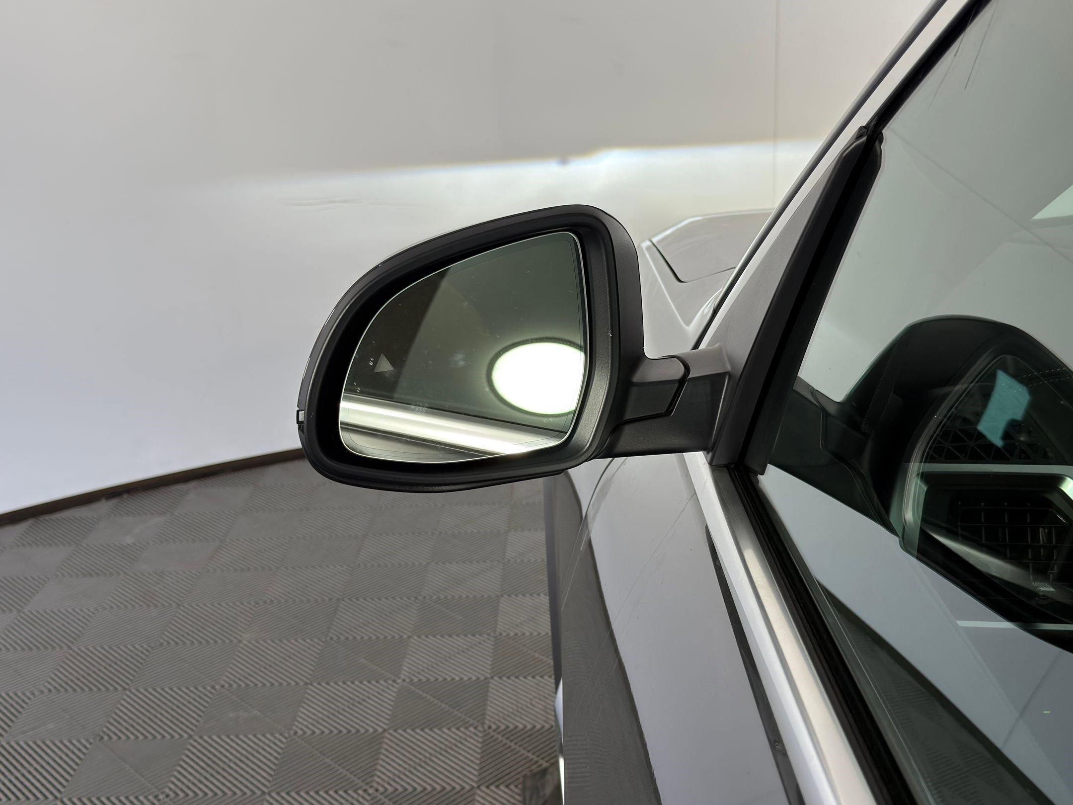 New 2026 BMW X5 sDrive40i image 22