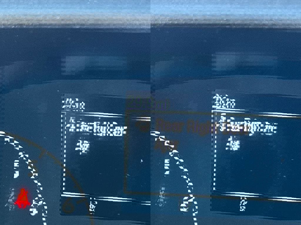 New 2025 Ford Transit 250 148 Medium Roof image 17