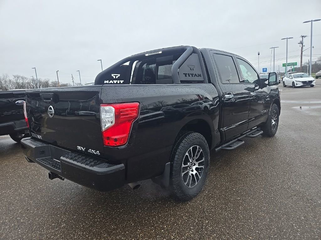 Used 2021 Nissan Titan SV w/ SV Convenience Package AWD/4WD image 7