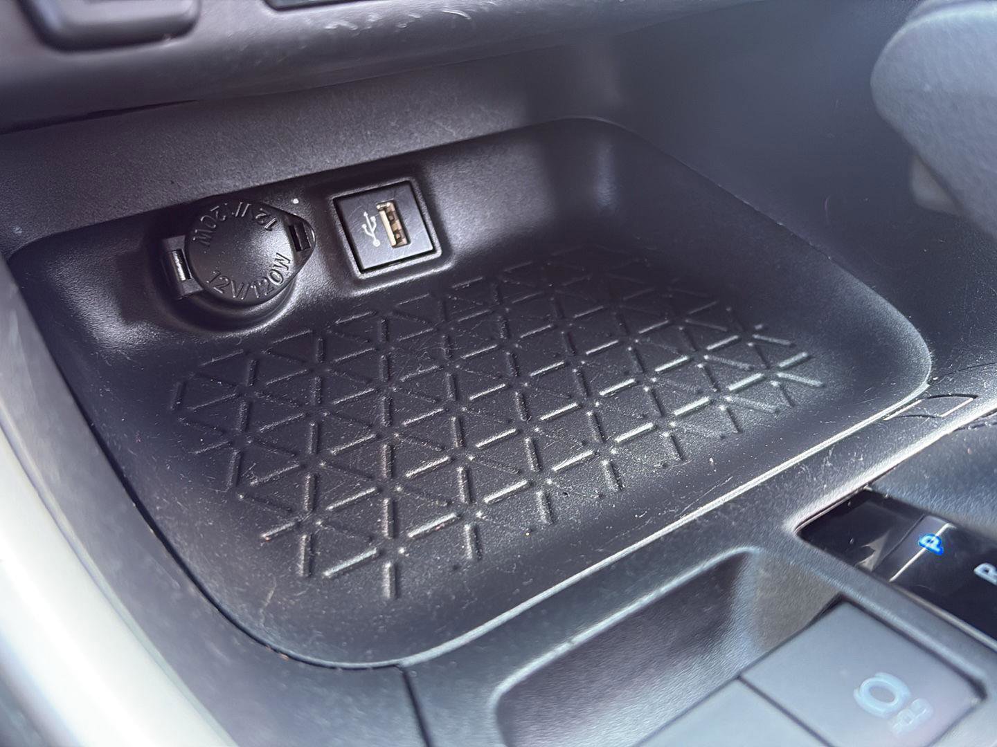 Used 2024 Toyota RAV4 XLE w/ Weather Package image 34