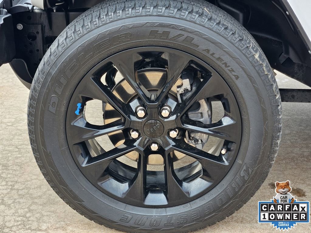 Used 2022 Jeep Wrangler Unlimited Sahara w/ Cold Weather Group image 11