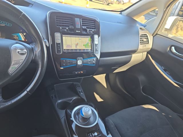 Used 2016 Nissan Leaf SV image 23