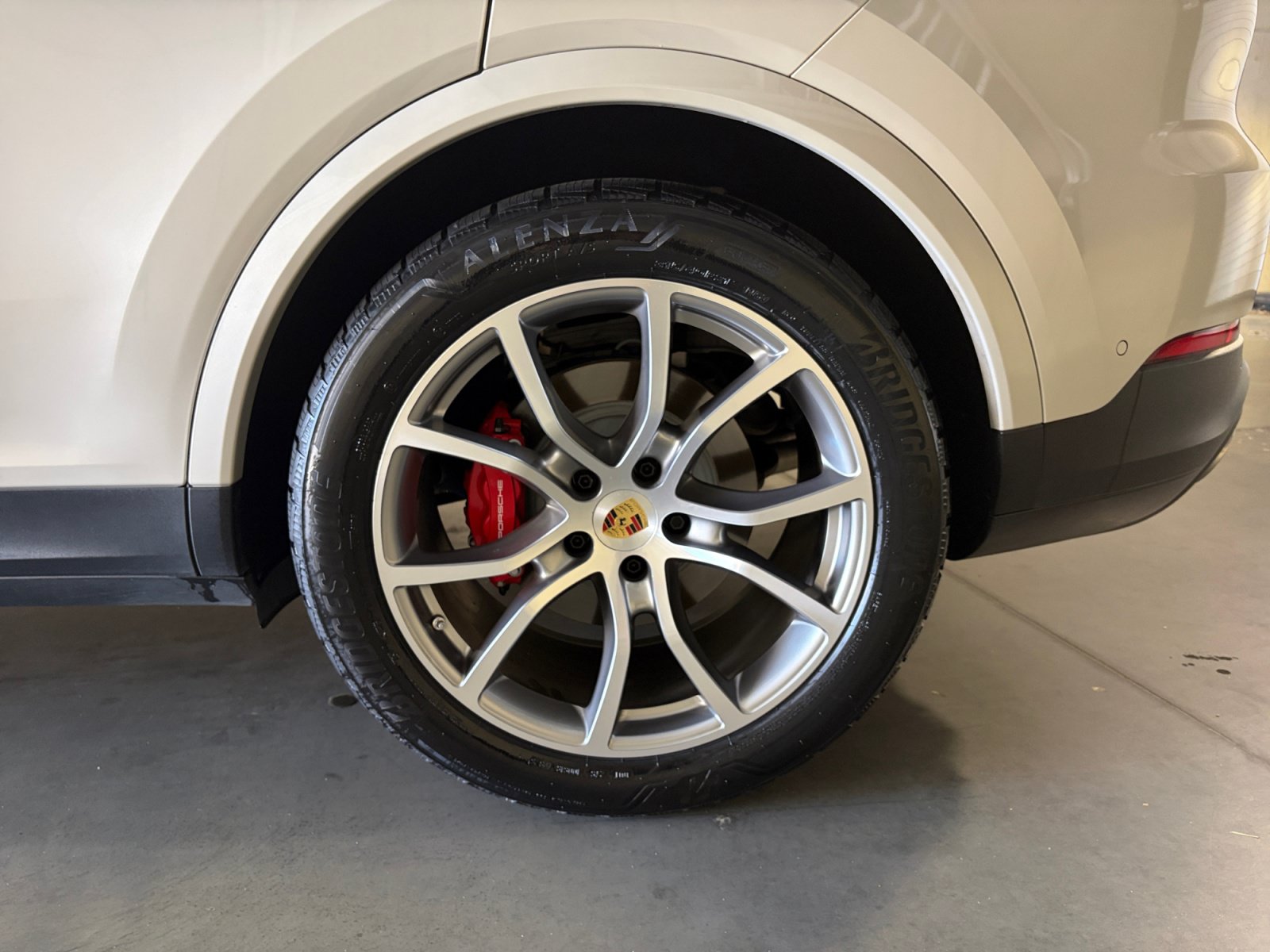 Certified 2024 Porsche Cayenne S AWD/4WD image 20