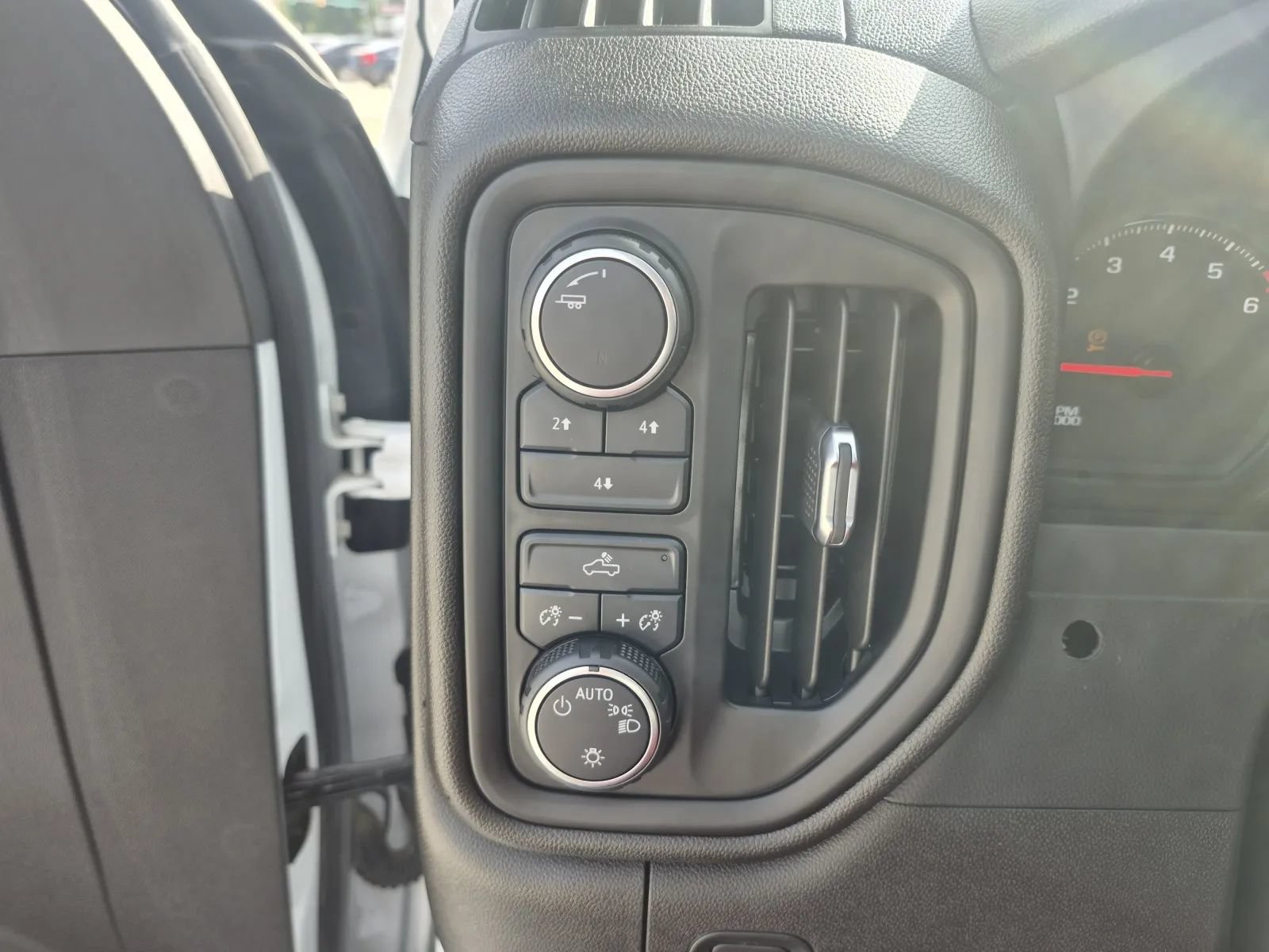 Used 2021 Chevrolet Silverado 2500 W/T w/ WT Convenience Package AWD/4WD image 29