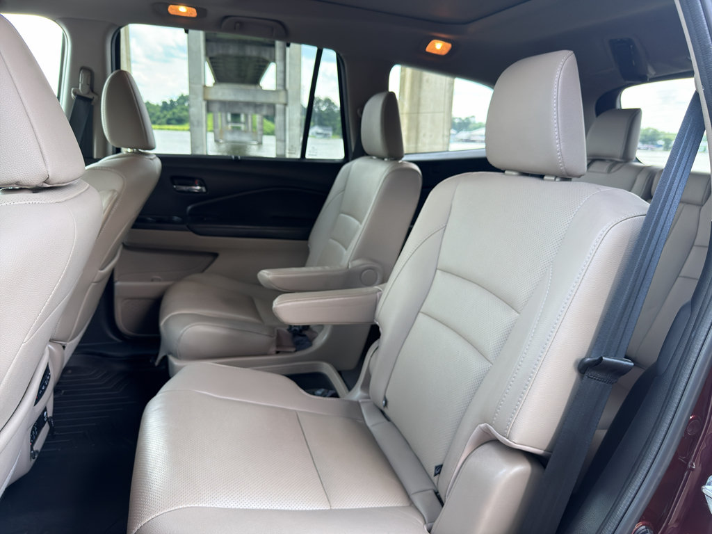 Used 2017 Honda Pilot Elite image 14
