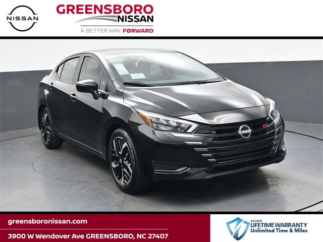 New 2025 Nissan Versa SR w/ Trunk Package