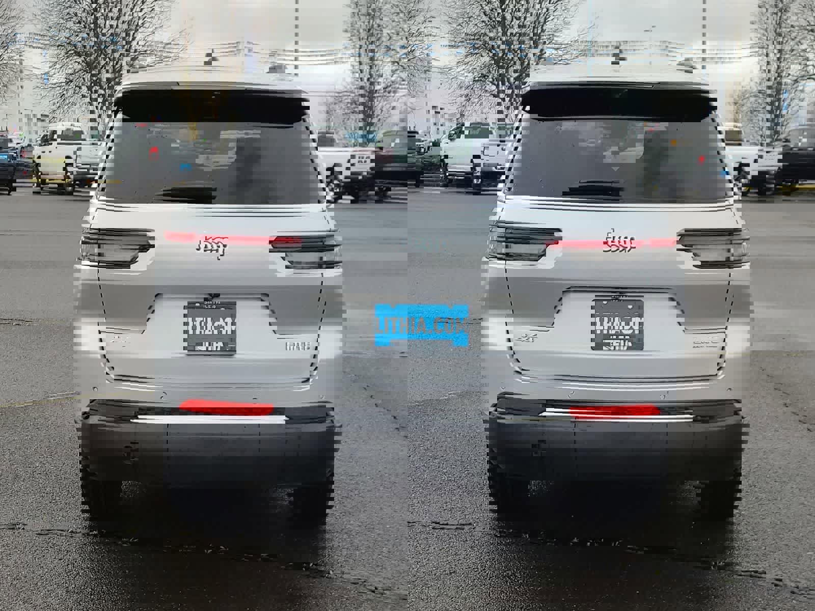 Used 2024 Jeep Grand Cherokee L Limited w/ Luxury Tech Group II image 13