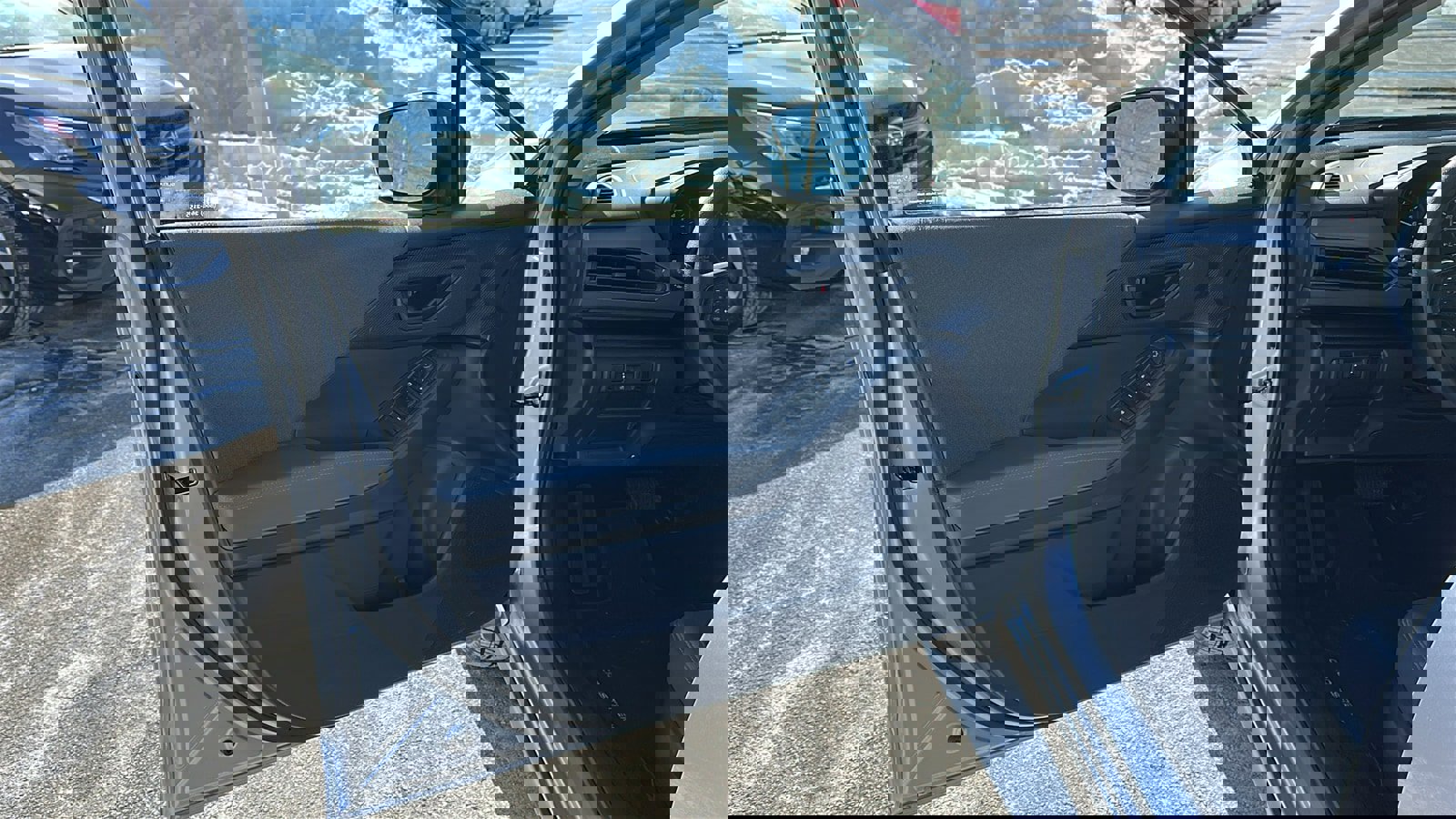 Certified 2025 Subaru Crosstrek 2.0i Premium image 8