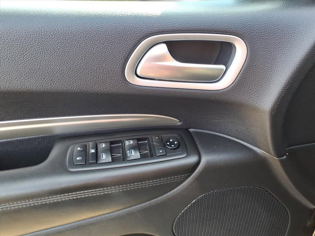 Used 2019 Dodge Durango SXT AWD/4WD image 4